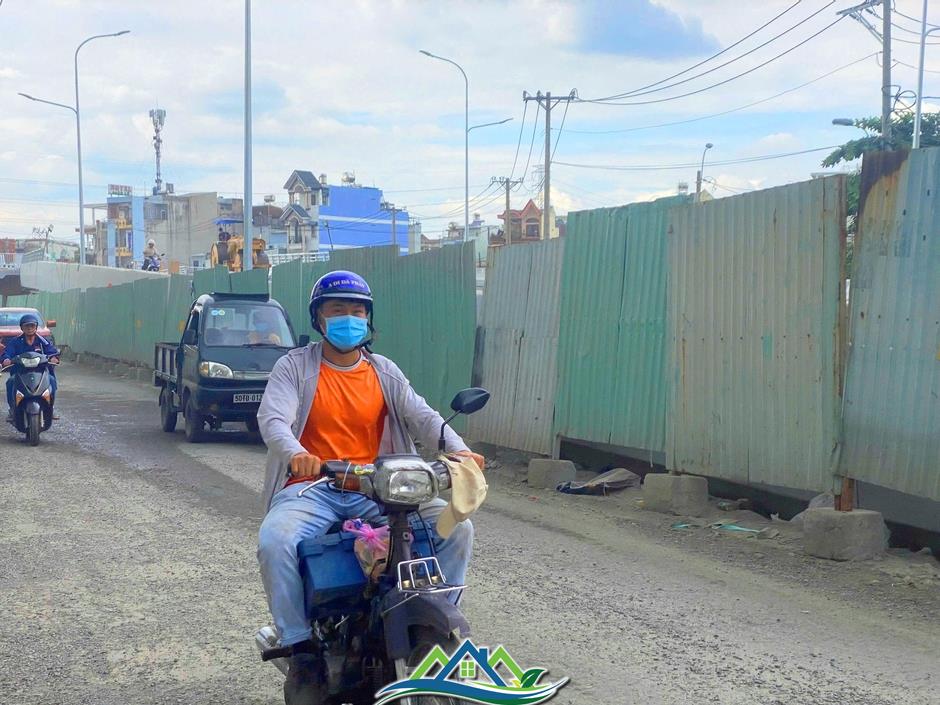 2 cầu ở cửa ngõ phía tây TPHCM sắp thông xe, xóa 'điểm đen' ùn tắc