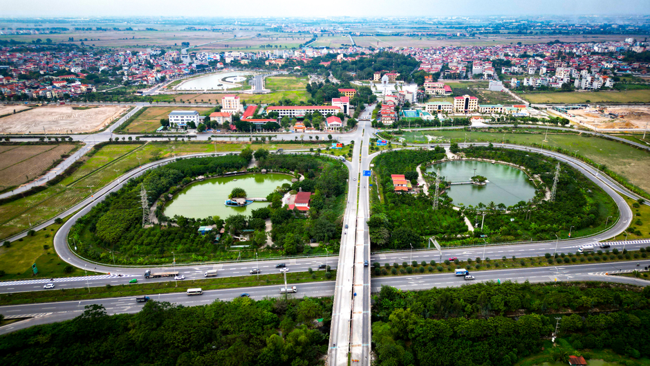 Diện mạo 3 huyện cách hồ Gươm chưa đến 30 km sắp lên thành phố: Nơi có siêu nhà máy hơn 9 tỷ USD, nơi có khu đô thị 10 tỷ USD