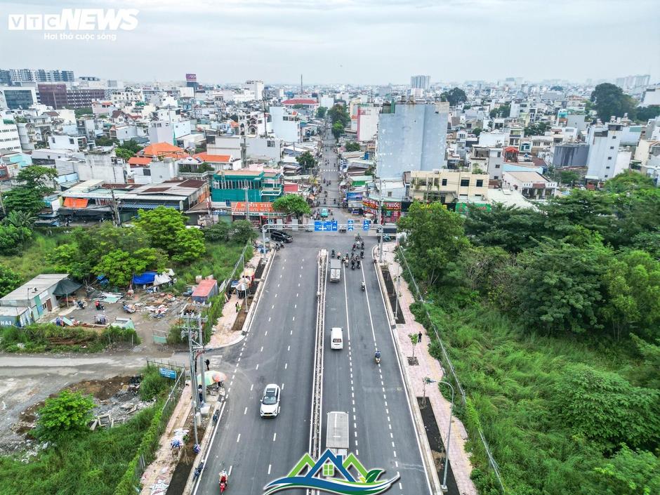 Diện mạo mới đường kết nối sân bay Tân Sơn Nhất trước ngày thông xe