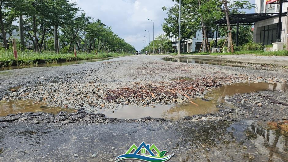 Đường qua khu đô thị cao cấp ở Huế như 'bẫy người'