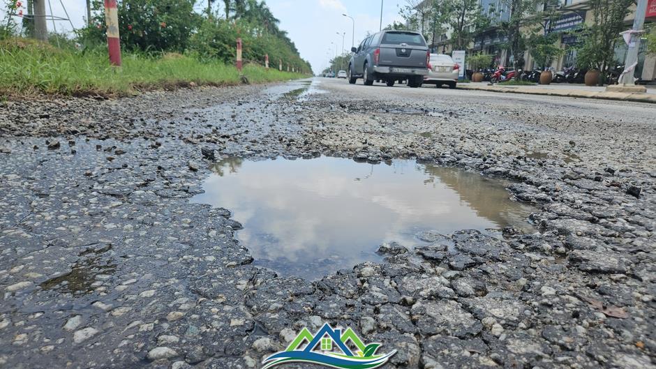 Đường qua khu đô thị cao cấp ở Huế như 'bẫy người'