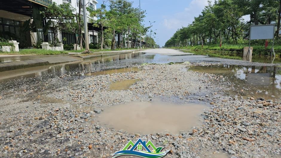 Đường qua khu đô thị cao cấp ở Huế như 'bẫy người'