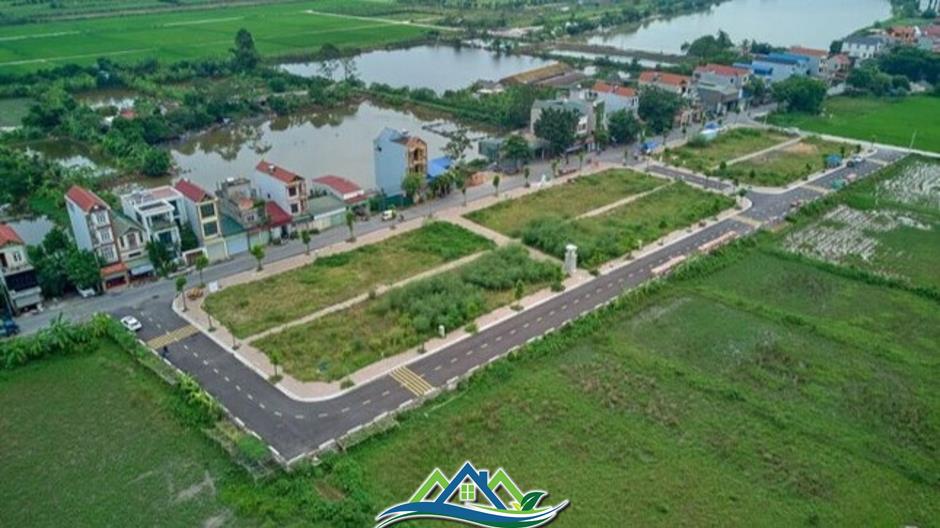 Hàng chục lô đất huyện ven Hà Nội sắp lên 'sàn đấu giá', khởi điểm thấp 5,3 triệu đồng/m2