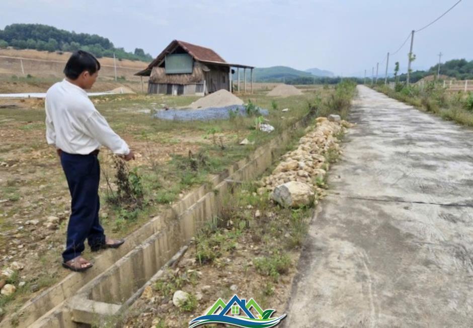 Khu tái định cư không có người định cư