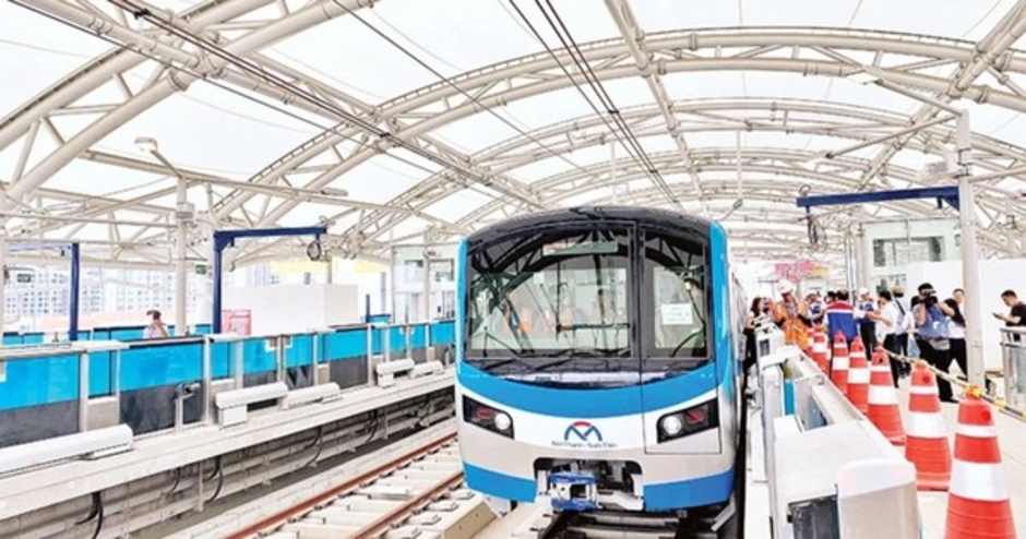 Metro Bến Thành - Suối Tiên chính thức hoạt động "đẩy" giá căn hộ chung cư dọc tuyến tăng nóng 35 - 70%, cao vượt trội so với thị trường