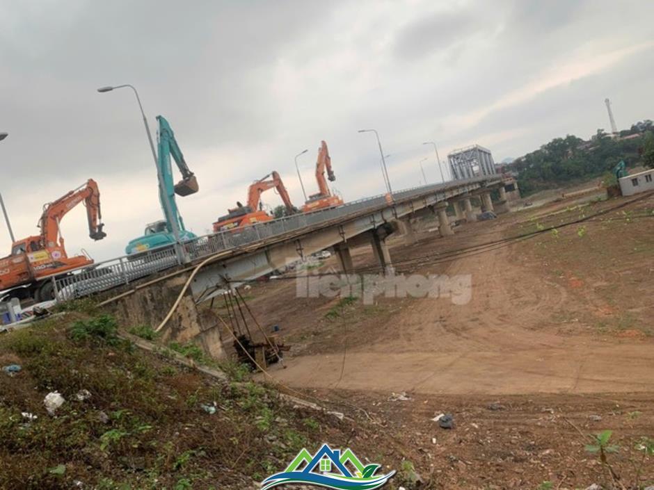 Sẵn sàng tháo dỡ phần còn lại của cầu Phong Châu