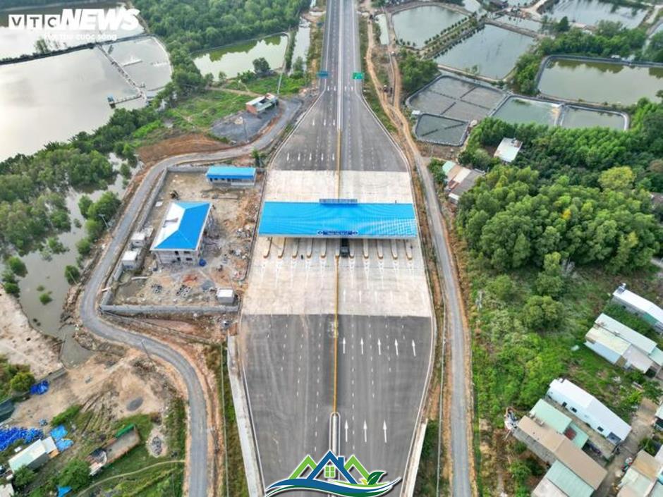 Thêm gần 33 km cao tốc Bến Lức - Long Thành được đưa vào khai thác dịp 30/4